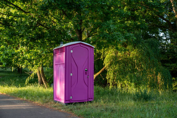 Best Porta potty delivery and setup  in Green Bay, WI